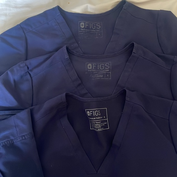 FIGS Navy Scrubs Bundle (3 tops, 1 bottom) - Picture 2 of 7